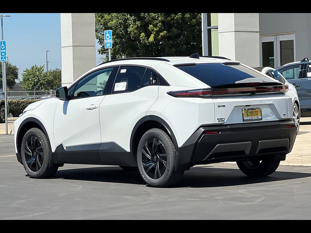 2026 Toyota C-HR SE